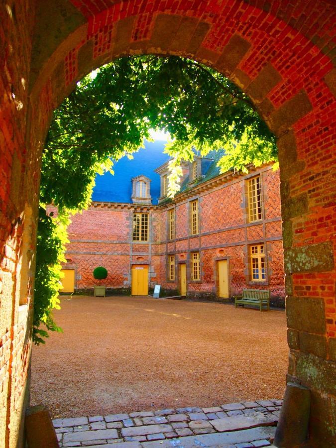 Bed and Breakfast Le Beauregard Rânes Exterior foto